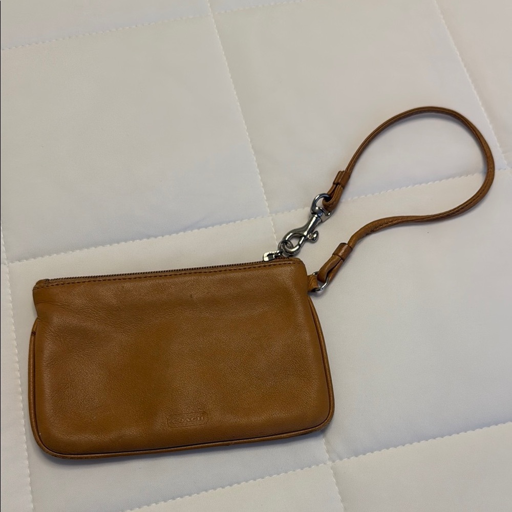 Coach Brown Leather Wristlet Clutch Pouch – Silver Hardware